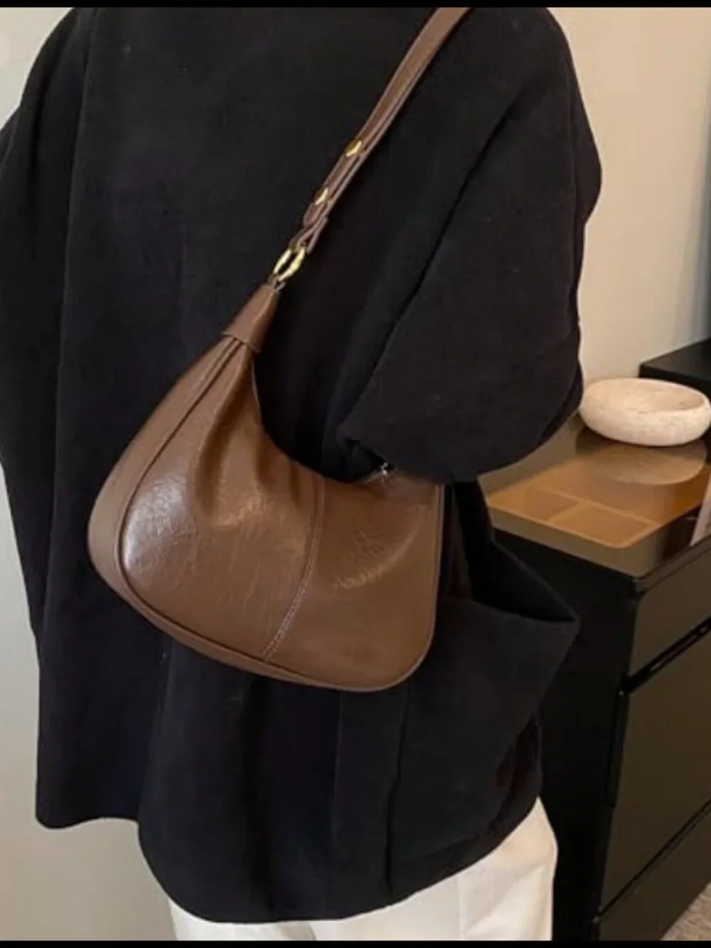 Small Hobo Purse Vegan Leather Crescent Shoulder Bag with Zipper Adjustable